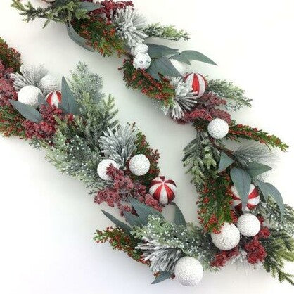 Peppermint Berry Wreath 6ft