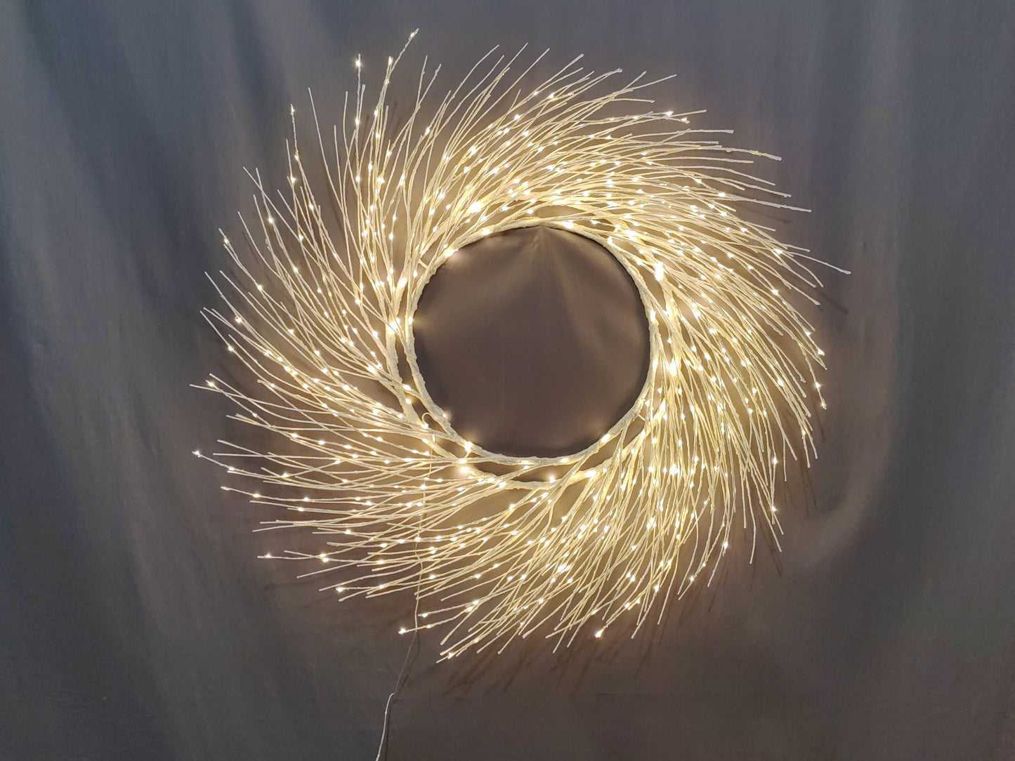 120cm LED White Wreath