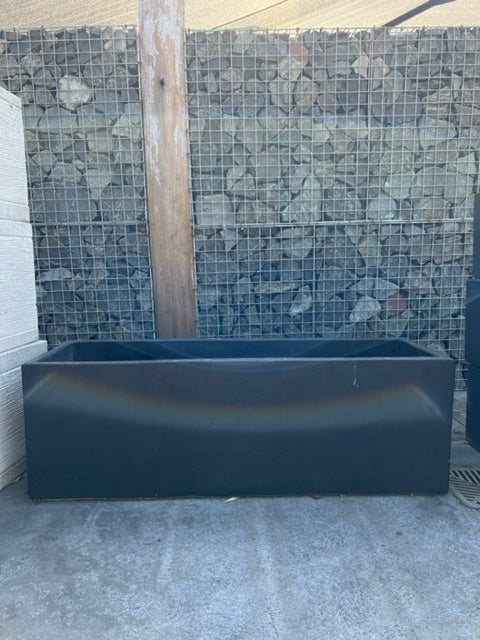 Black Smooth Lite Trough Med