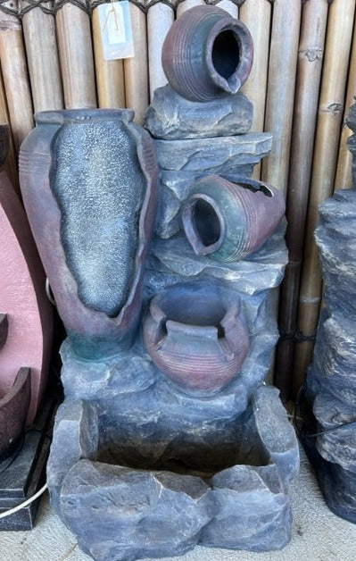 Broken Jar W/feature w/pump and lights