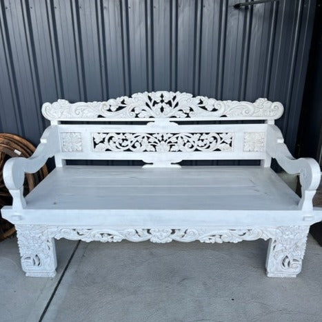 Carved Daybed White 2m Long