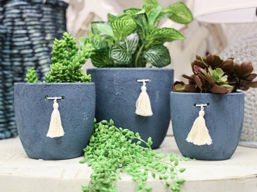 Tassel Planter - Navy 15x18cm