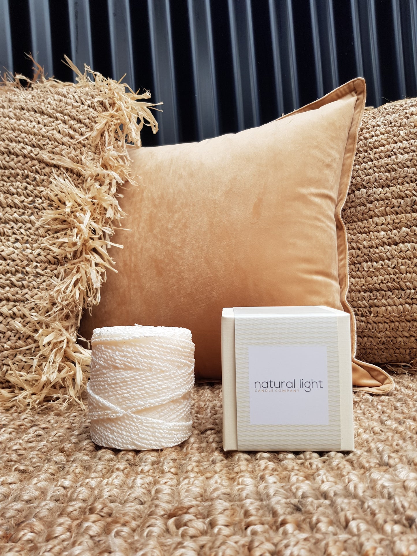 Twine 4.5" Round Pillar