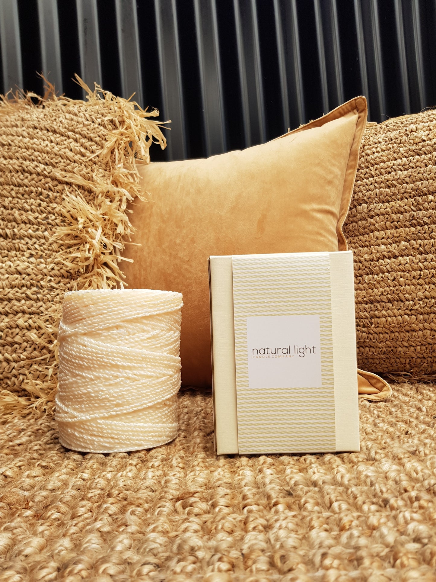 Twine 6"Round Pillar