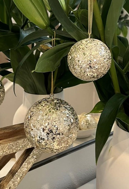 Lucia Bauble Champagne 10cm