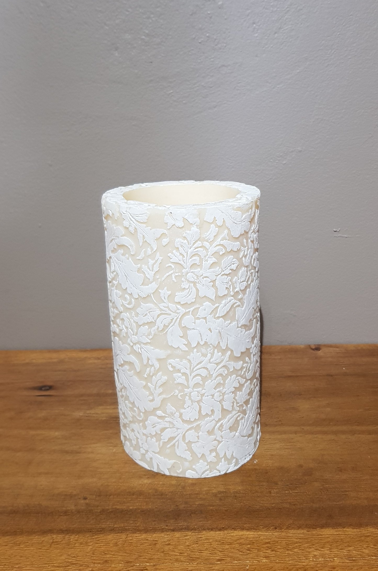 Damask Leaf 8" IV/Wh Peony Sweet Pea