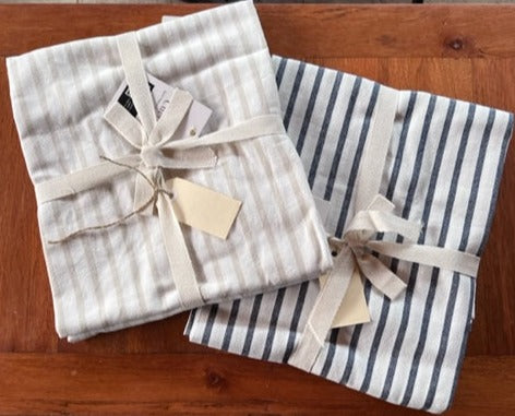 Classico Stripe Round Table Cloth Stone 160