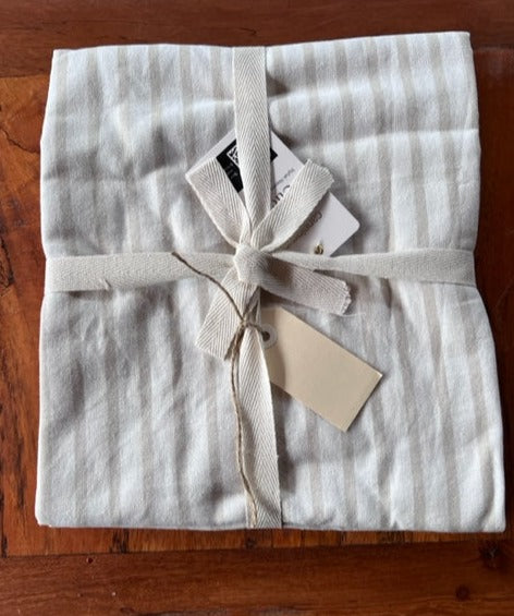 Classico Stripe Round Table Cloth Stone 160