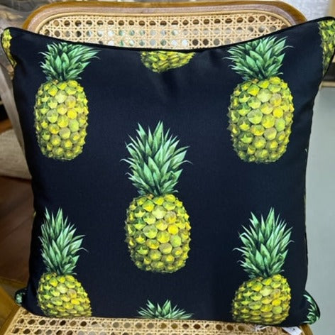 Jungle Fruits Black Pineapple