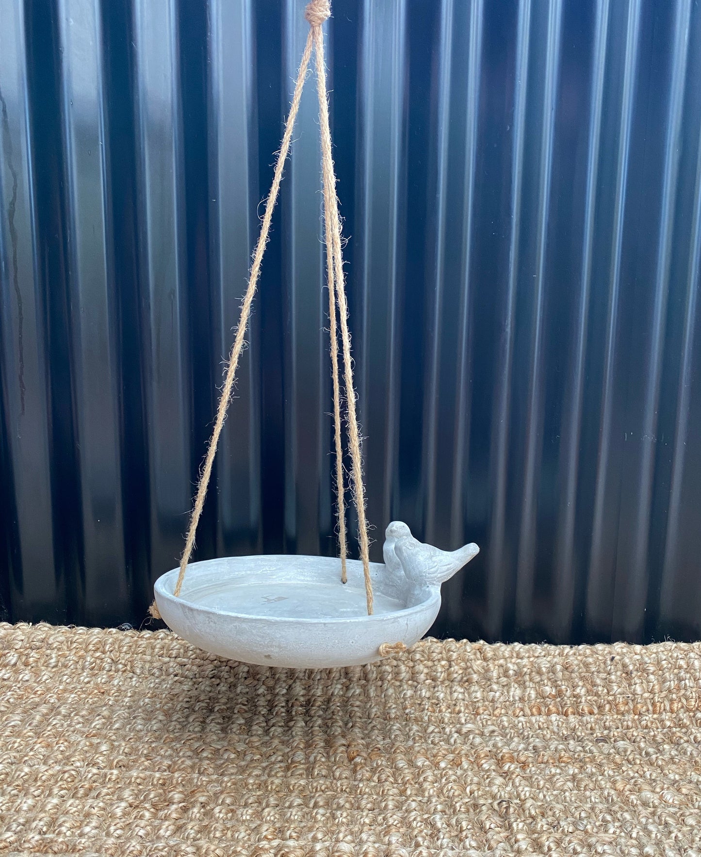 Basil Cement Bird Feeder Grey