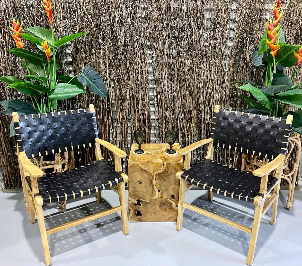 Kiev Teak Bleach Bl/ Leather Strap