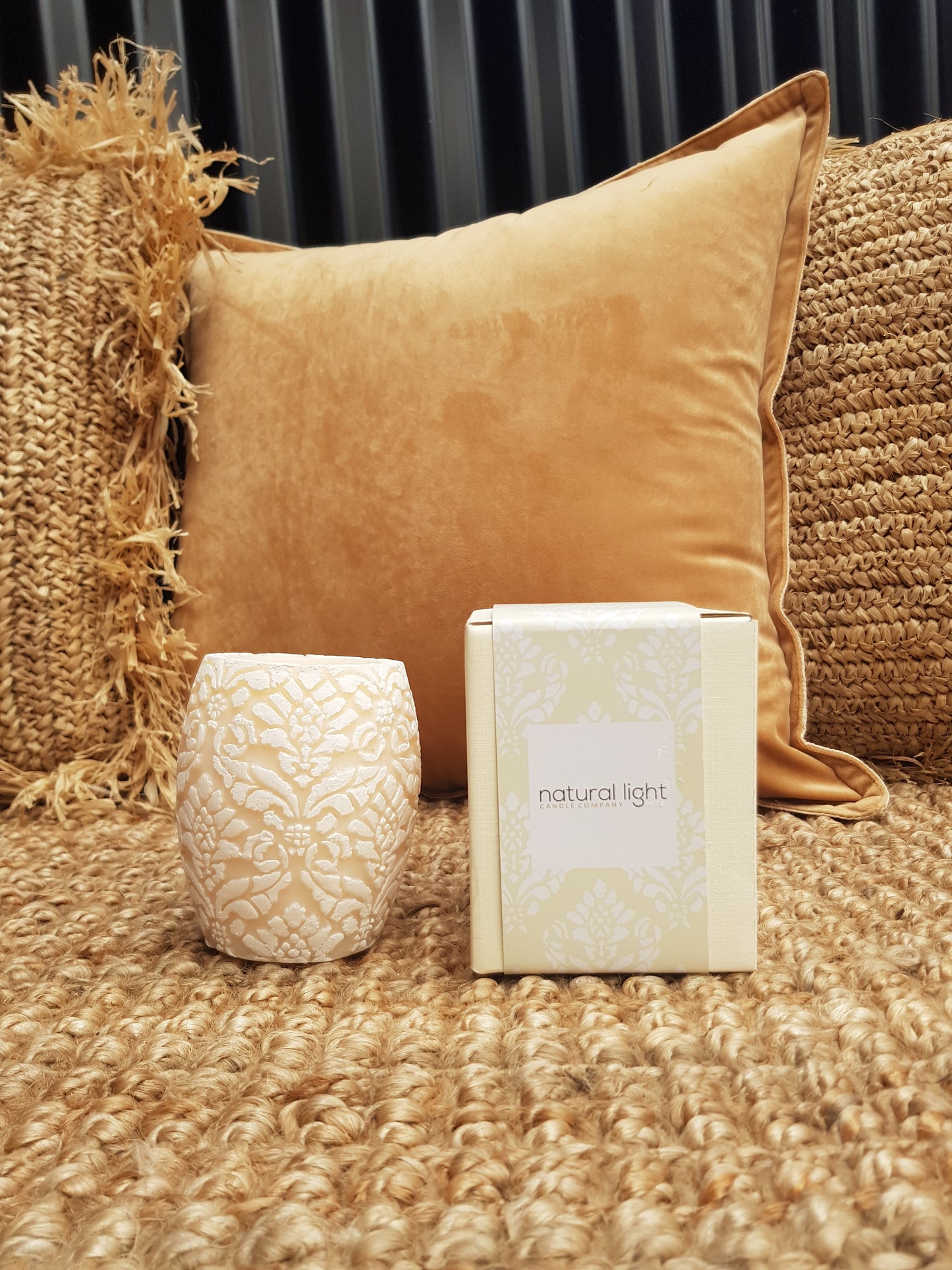 Pineapple Damask 4' Hurricane